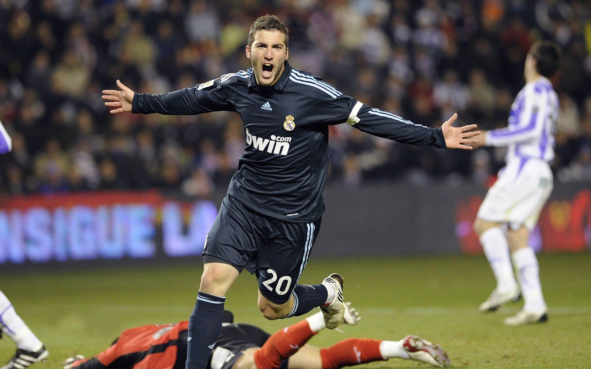 巴萨夺冠之门神，特尔斯特根就是现在的世界第一门将